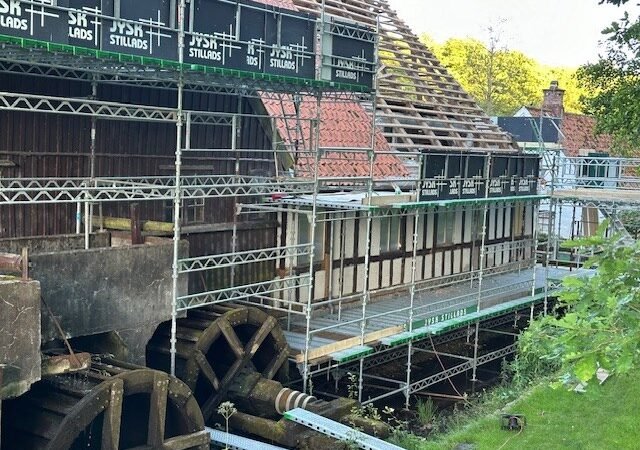 Renoveringen er i gang på Børkop Vandmølle